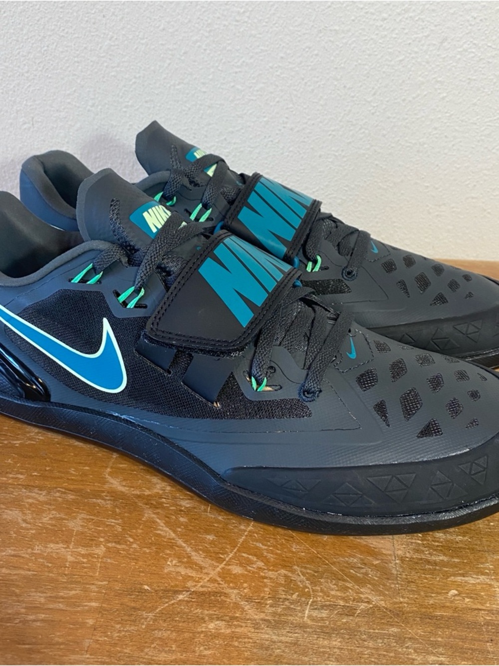 Nike Zoom Rotational 6 Throwing Shoes Track & Field Black FZ9606-001 - Size 10.5